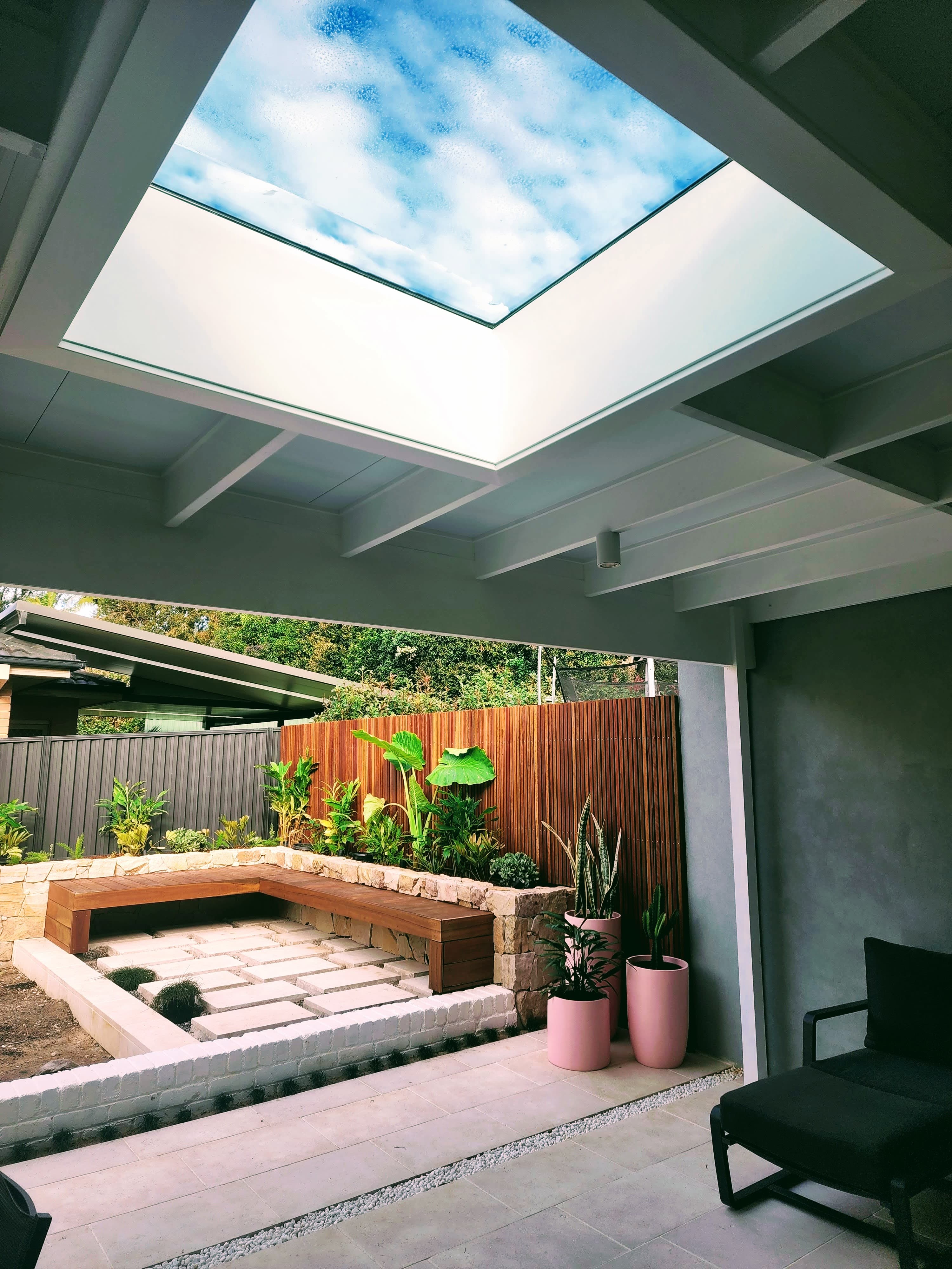 Como — skylight pergola seating area