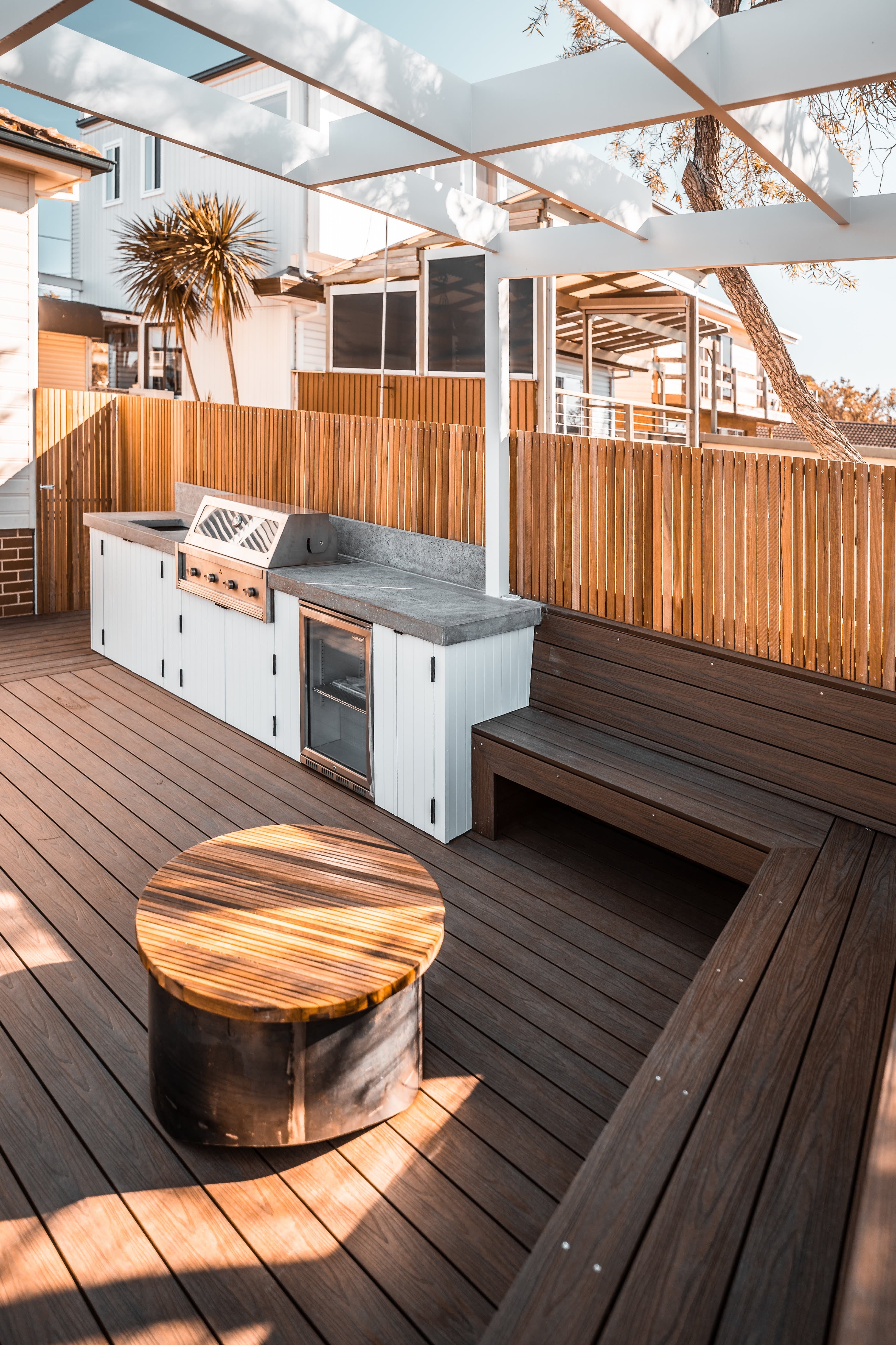 Jannali — outdoor kitchen wide view