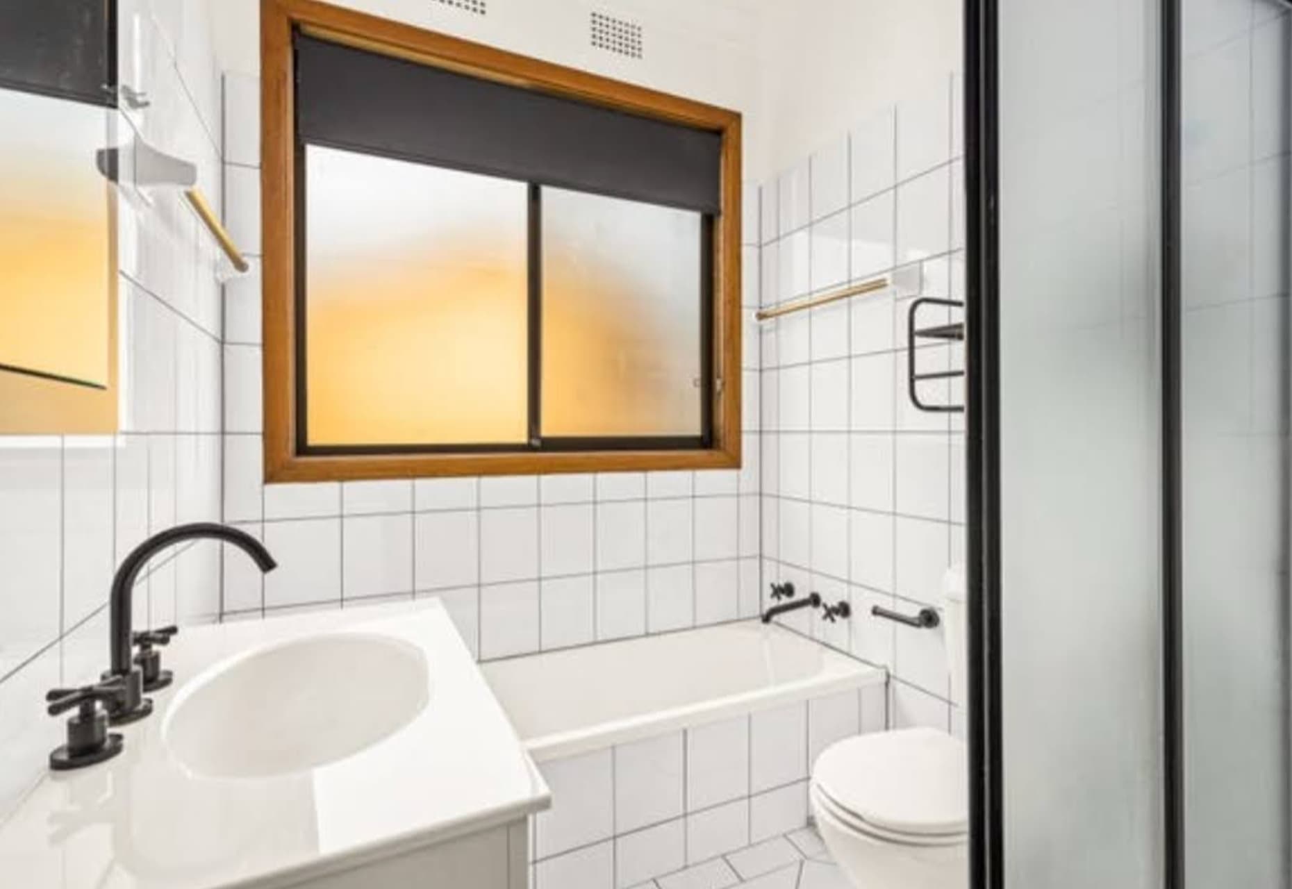 Bathroom before renovation Tarrawanna Wollongong