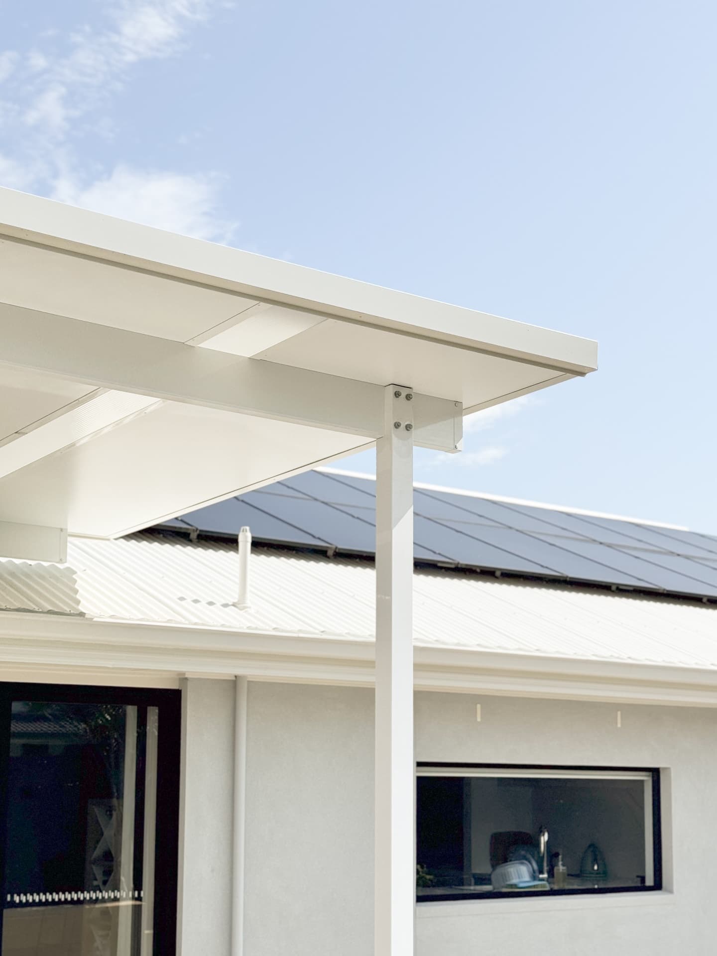 Woonona insulated pergola VIKING Design Build